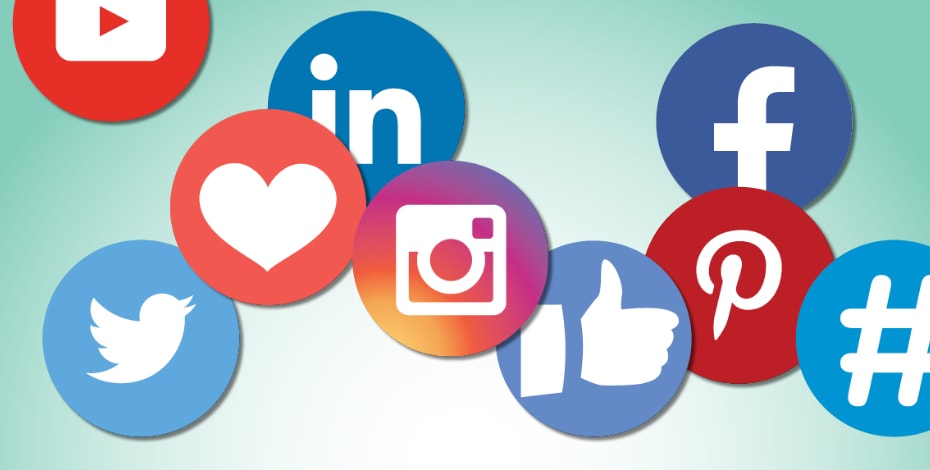 Using social media to expand knowledge